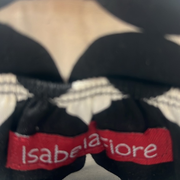 Black and White Isabella Fiore Wristlet. - Picture 4 of 5